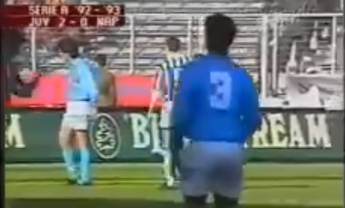 Fabio Cannavaro il giorno dell'esordio, con la maglia numero 3 del Napoli